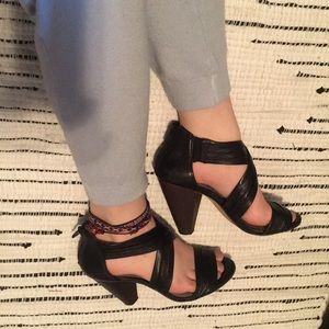 Vince Camuto • Black and Wooden Heel